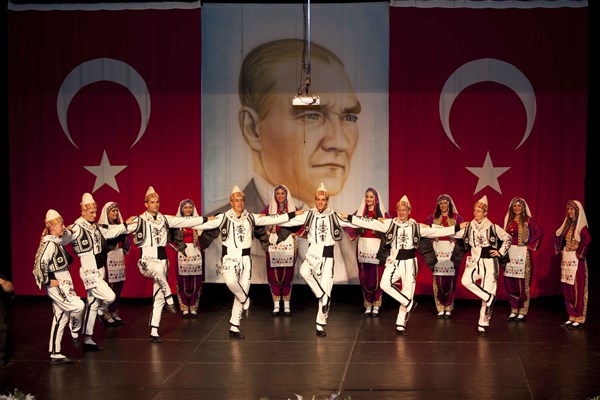 Gösteri 3748