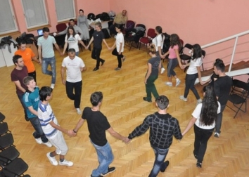 Balkan Dansları ve Müzikleri